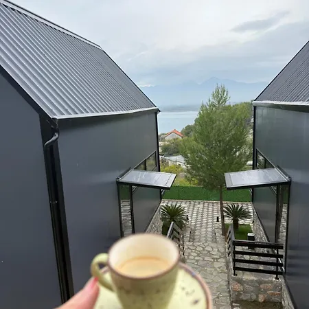 Vila Lakeside & Jacuzzi Široka