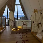 Villa Lakeside & Jacuzzi *